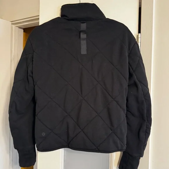 Lululemon reversible quilted jacket - Picture 3 of 8